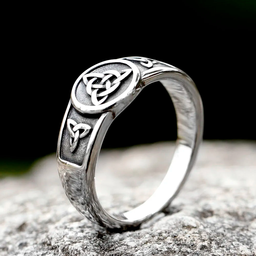 Witch Trifecta Ring – marysmagicshopuk